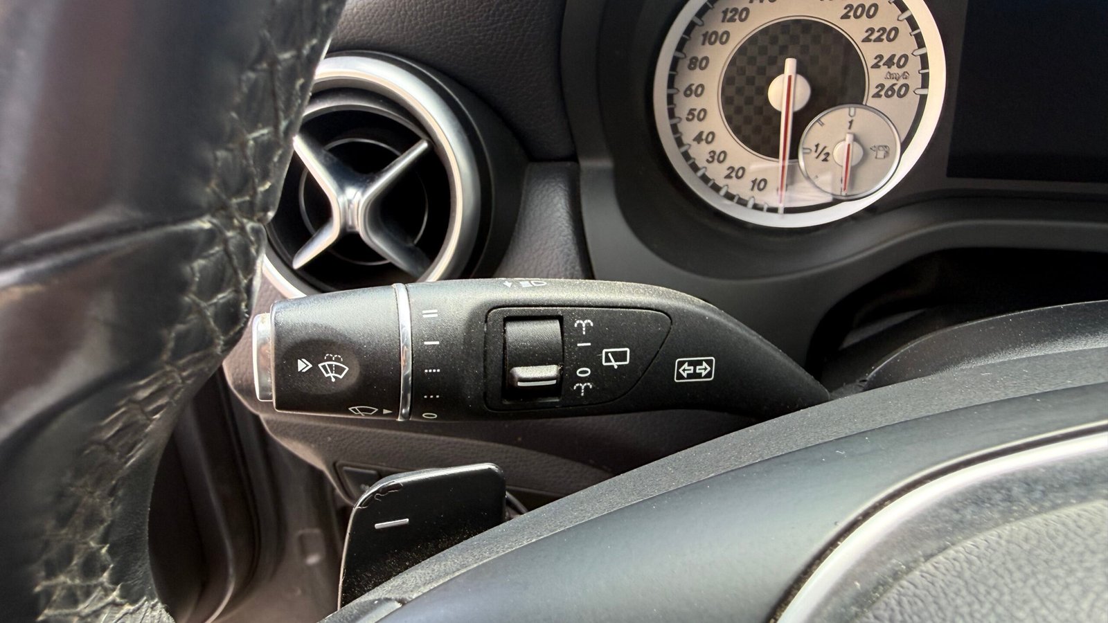 MERCEDES-BENZ CLASSE A 180 d FASCINATION 7G-DCT