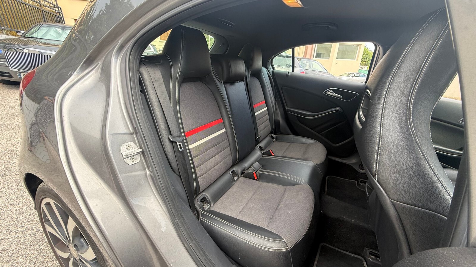 MERCEDES-BENZ CLASSE A 180 d FASCINATION 7G-DCT