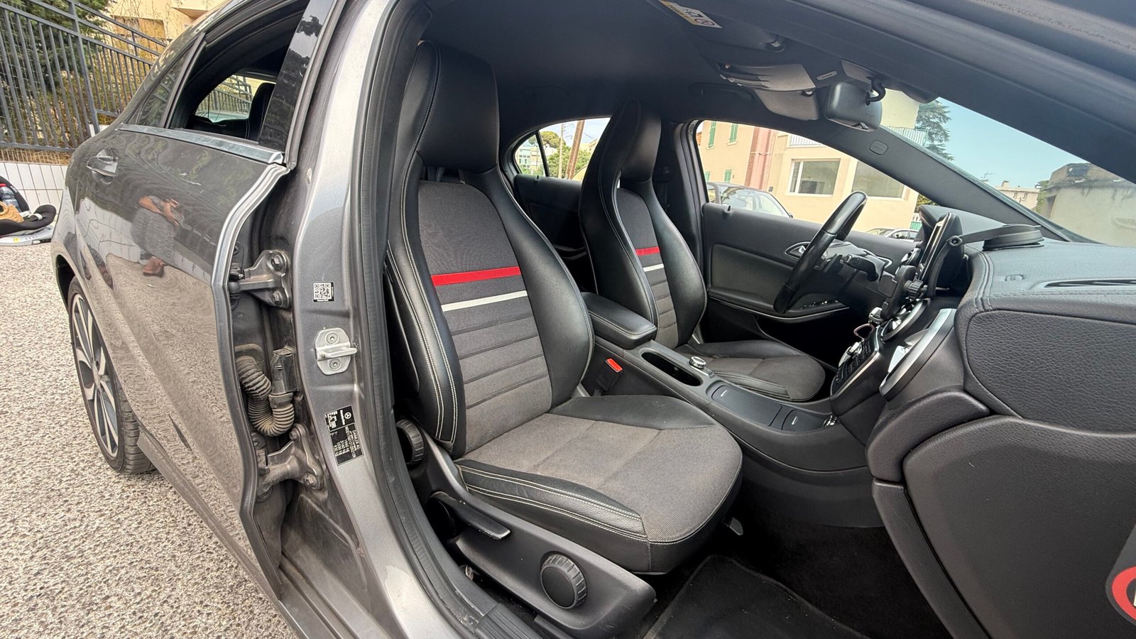 MERCEDES-BENZ CLASSE A 180 d FASCINATION 7G-DCT