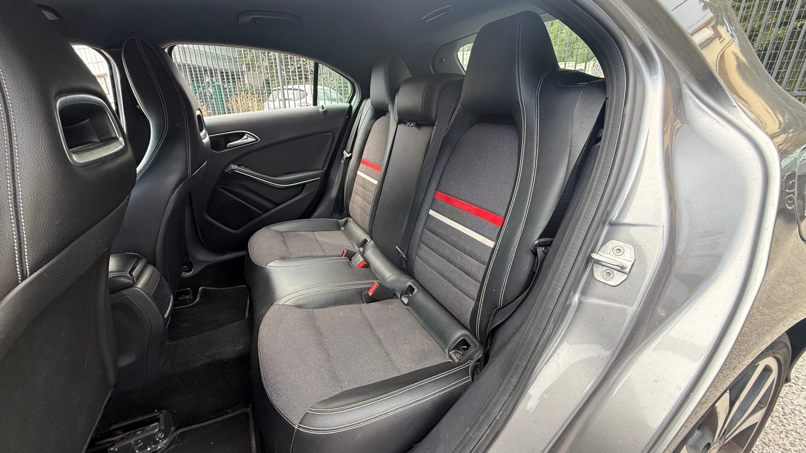 MERCEDES-BENZ CLASSE A 180 d FASCINATION 7G-DCT