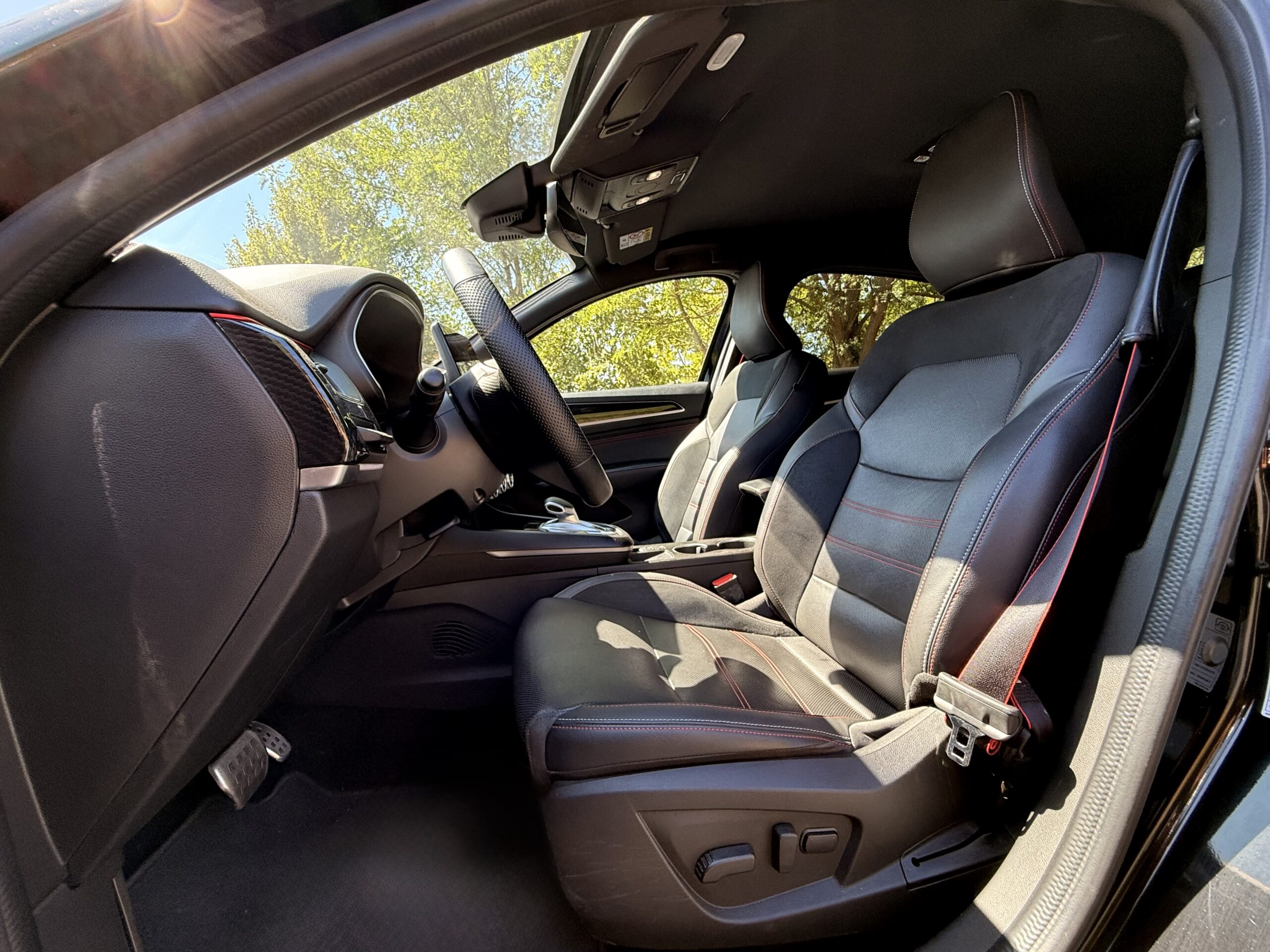 RENAULT Arkana E-TECH 1.6 i 145 Hybrid Boîte auto / RS line