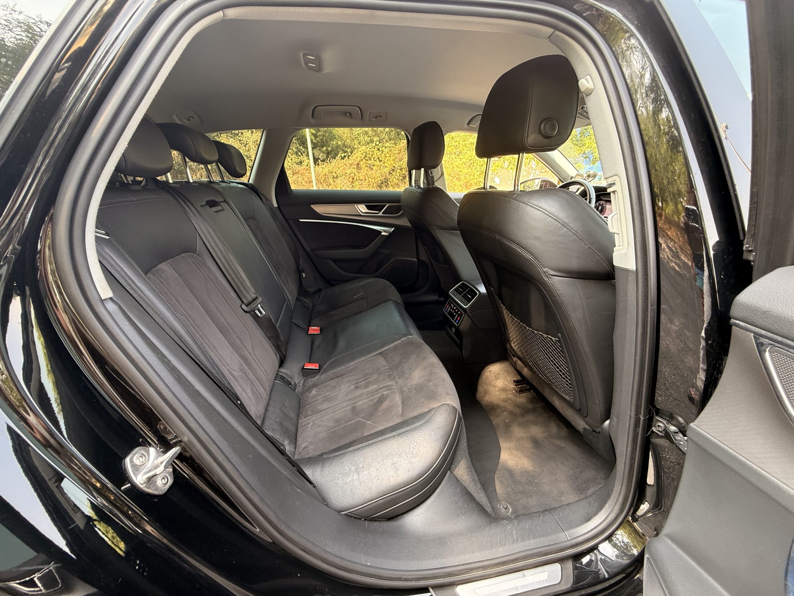 AUDI A6 Avant 40 2.0 TDI 16V Mild Hybrid S-Tronic7 204 cv Boîte auto