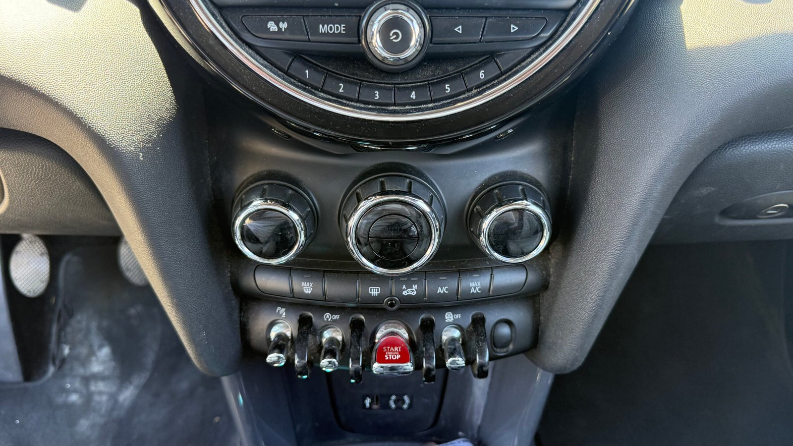 MINI COOPER D CABRIOLET CHILI 116ch 2016