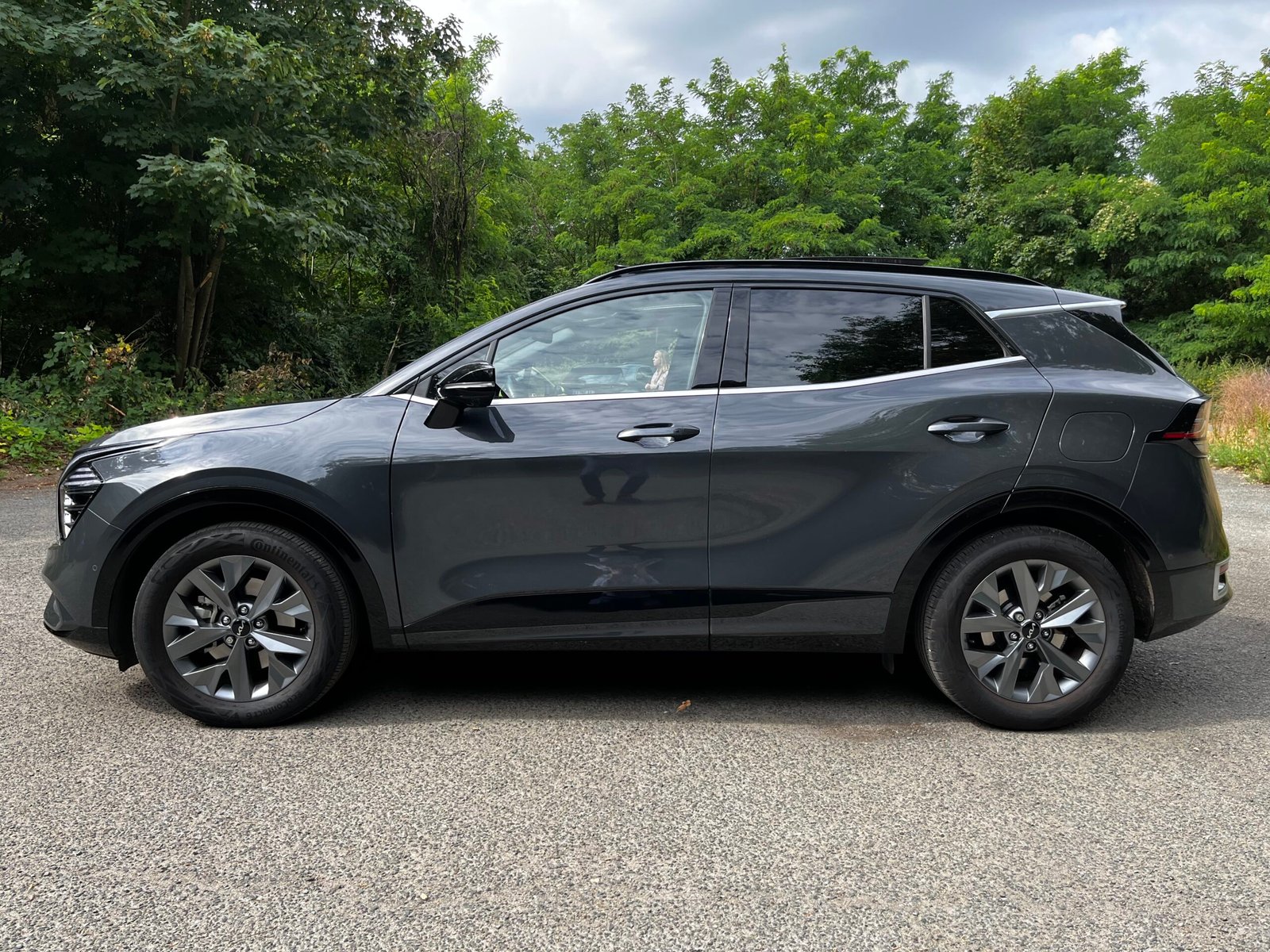KIA SPORTAGE 1.6 T-GDI Hybrid 4×2 GT line Premium