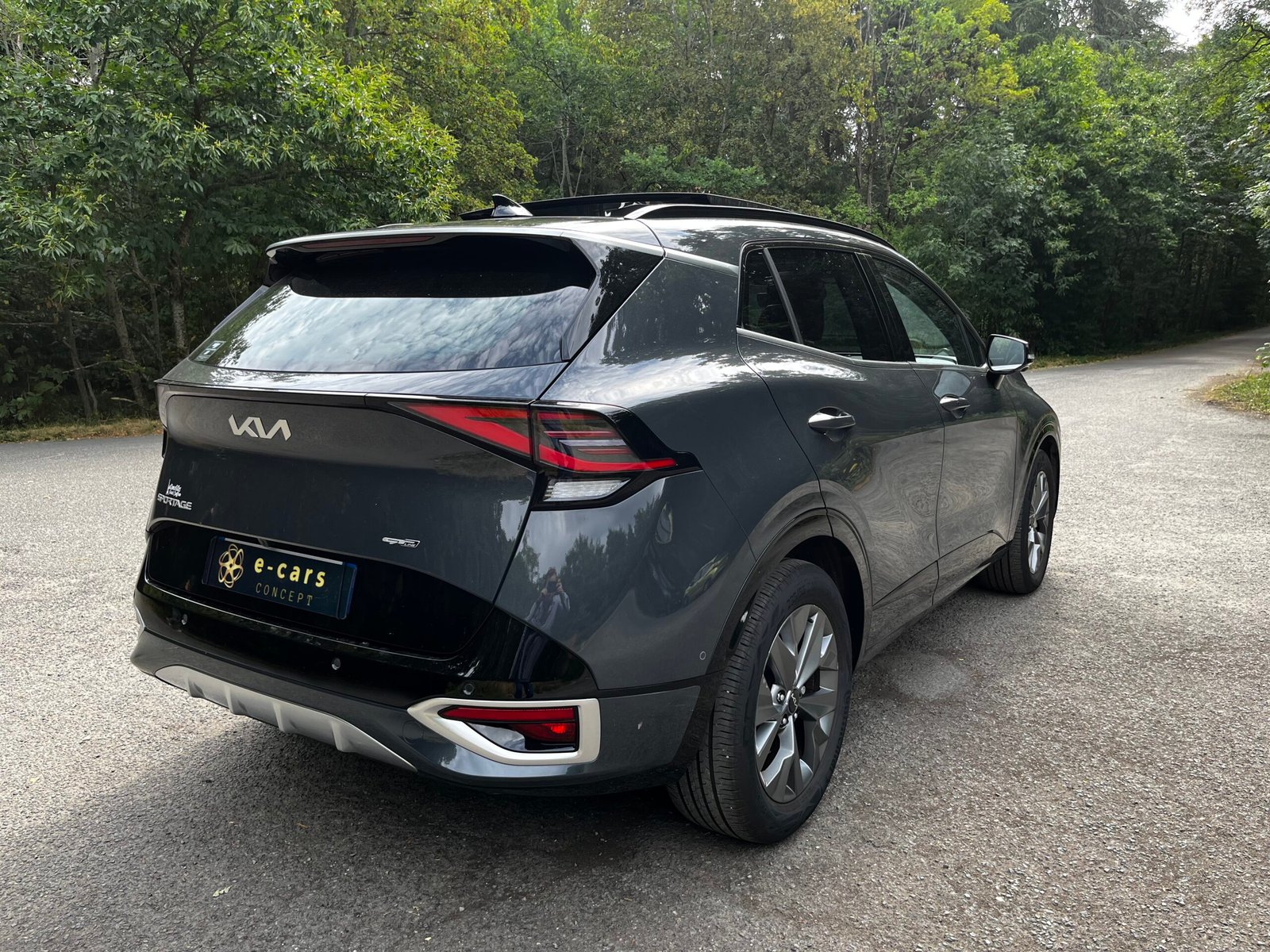 KIA SPORTAGE 1.6 T-GDI Hybrid 4×2 GT line Premium