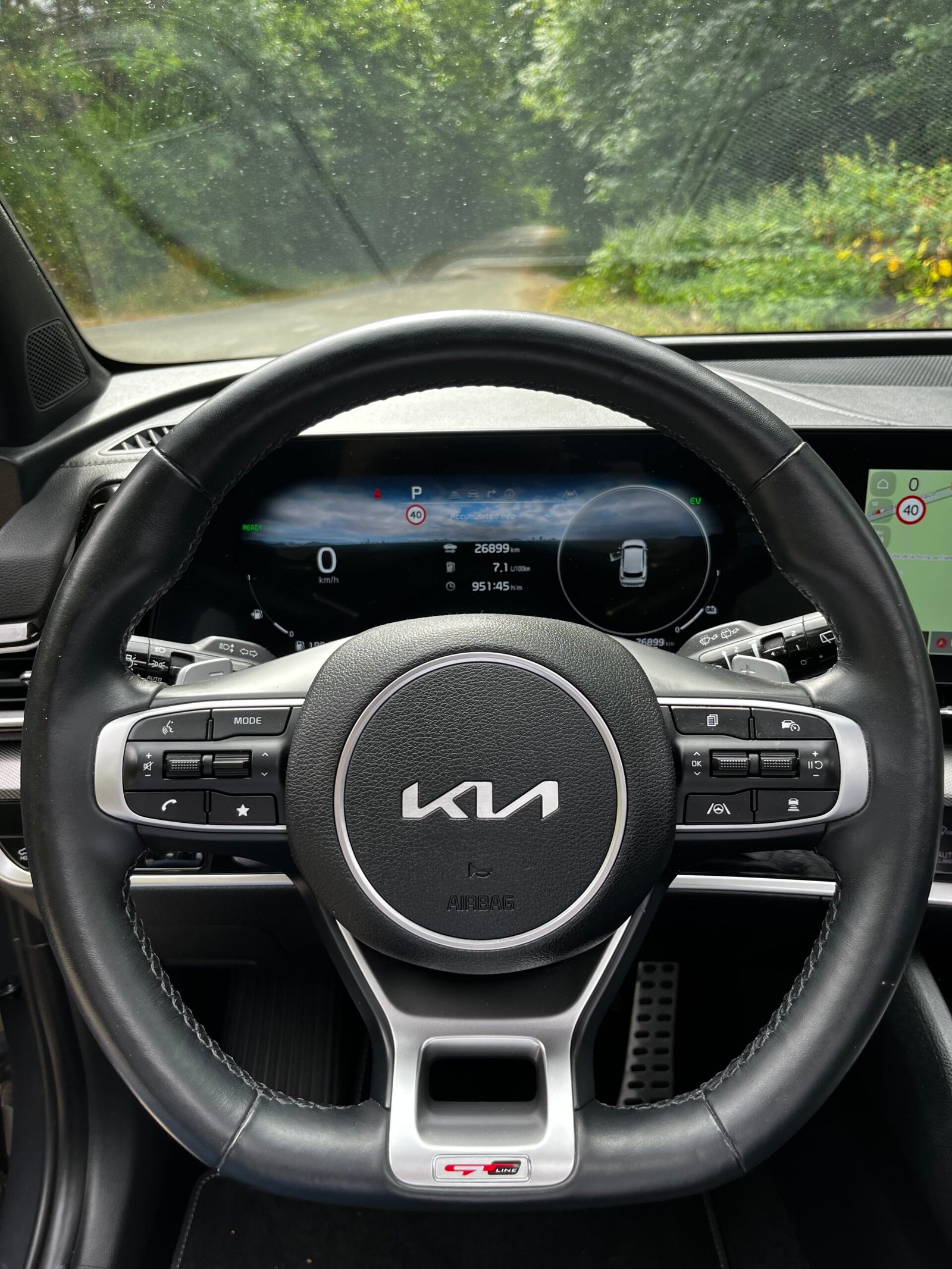 KIA SPORTAGE 1.6 T-GDI Hybrid 4×2 GT line Premium