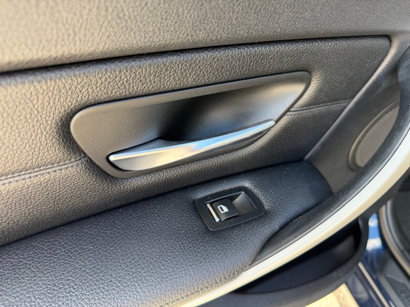 BMW Série 3 F30 Berline 318d 2.0 d 16V 150 cv