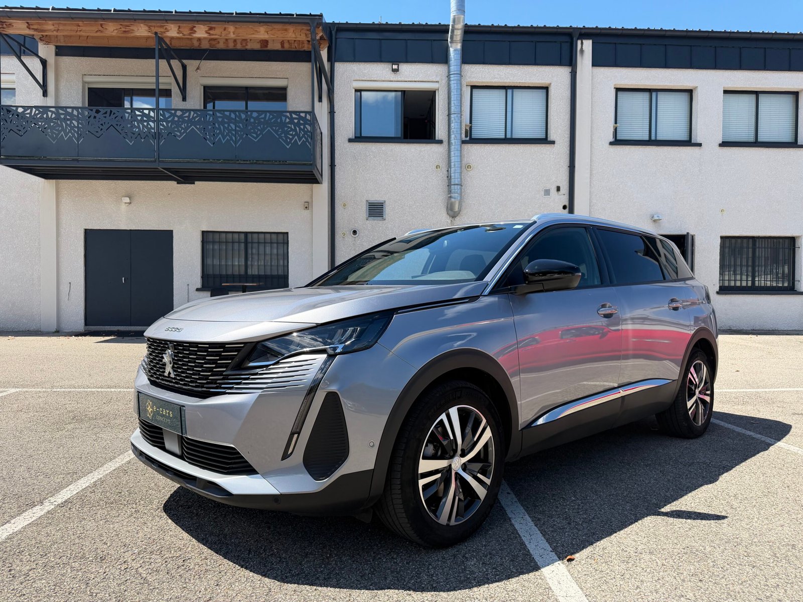 PEUGEOT 5008 II 1.2 Hybrid e-DSC6 136 cv Boîte auto