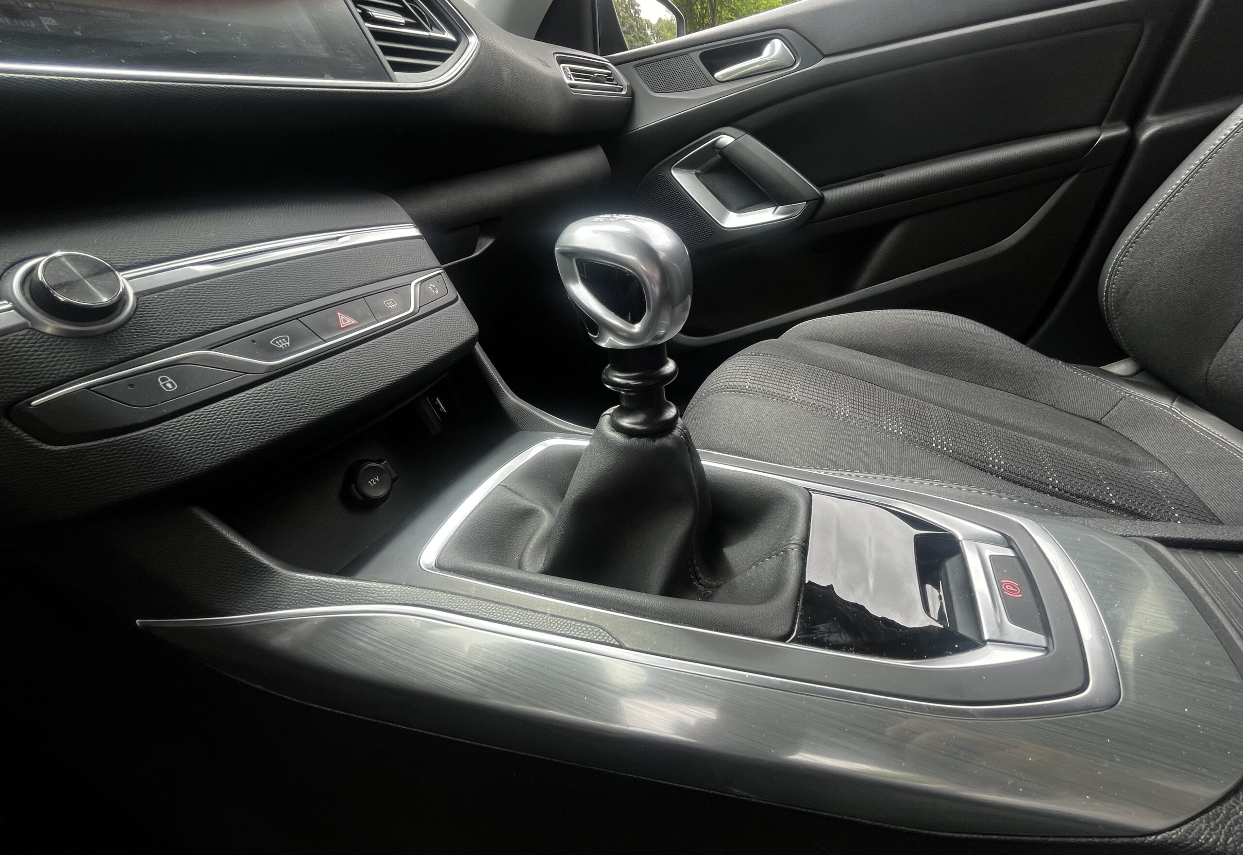 PEUGEOT 308 1.2 turbo 12V BVM6 110 cv