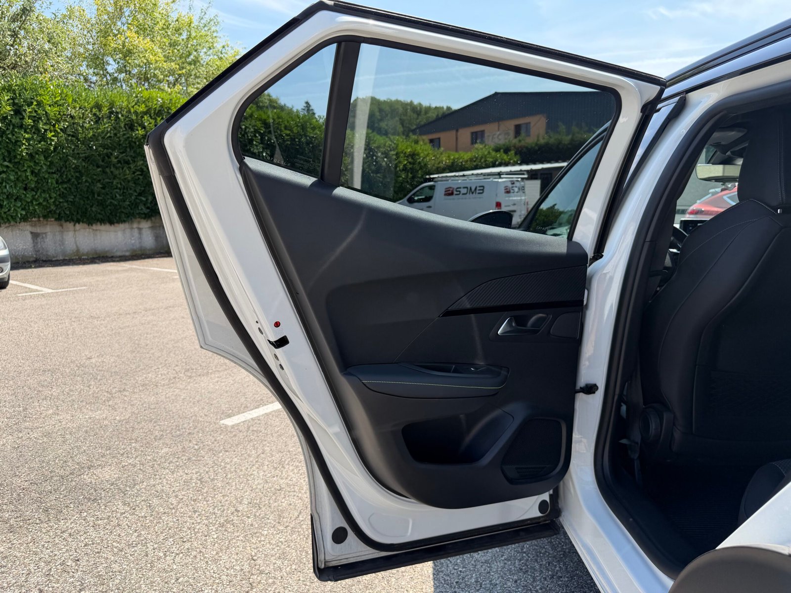 PEUGEOT 2008 II 1.5 BlueHDi EAT8 S&S 130 cv Boîte auto