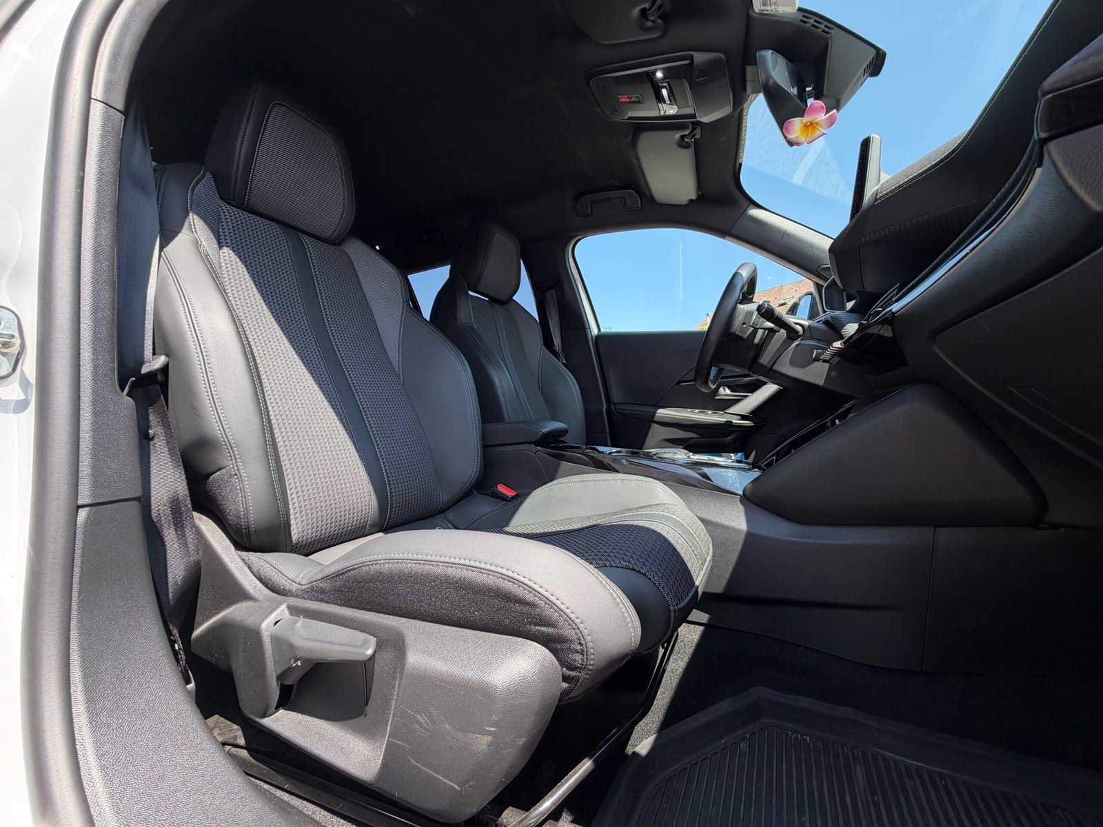 PEUGEOT 2008 II 1.5 BlueHDi EAT8 S&S 130 cv Boîte auto