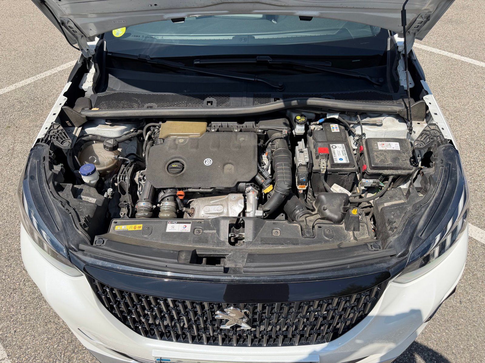 PEUGEOT 2008 II 1.5 BlueHDi EAT8 S&S 130 cv Boîte auto