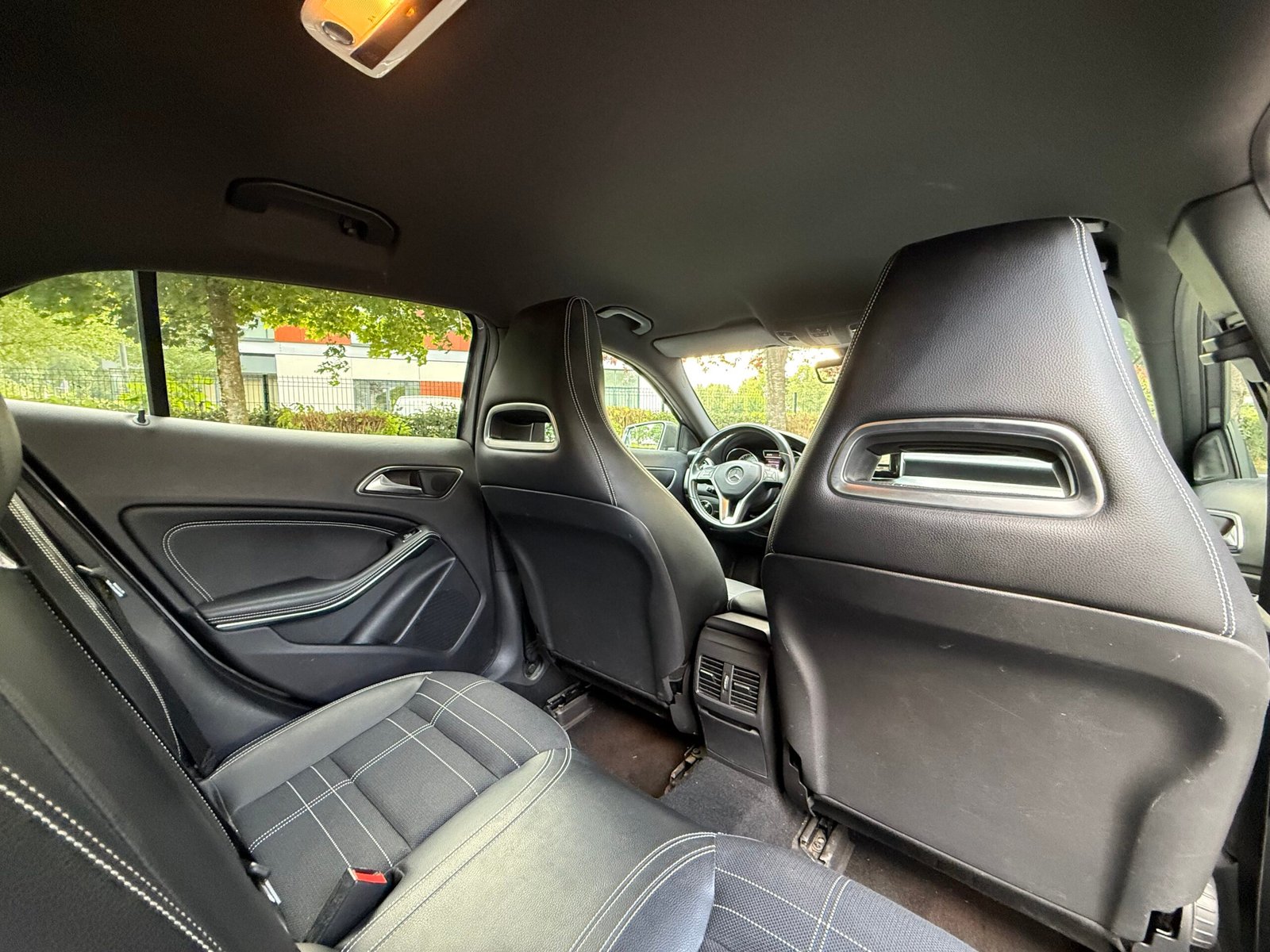 MERCEDES-BENZ Classe GLA 220 2.1 CDi 16V 4MATIC 7G-DCT 170 cv Boîte auto Sensation