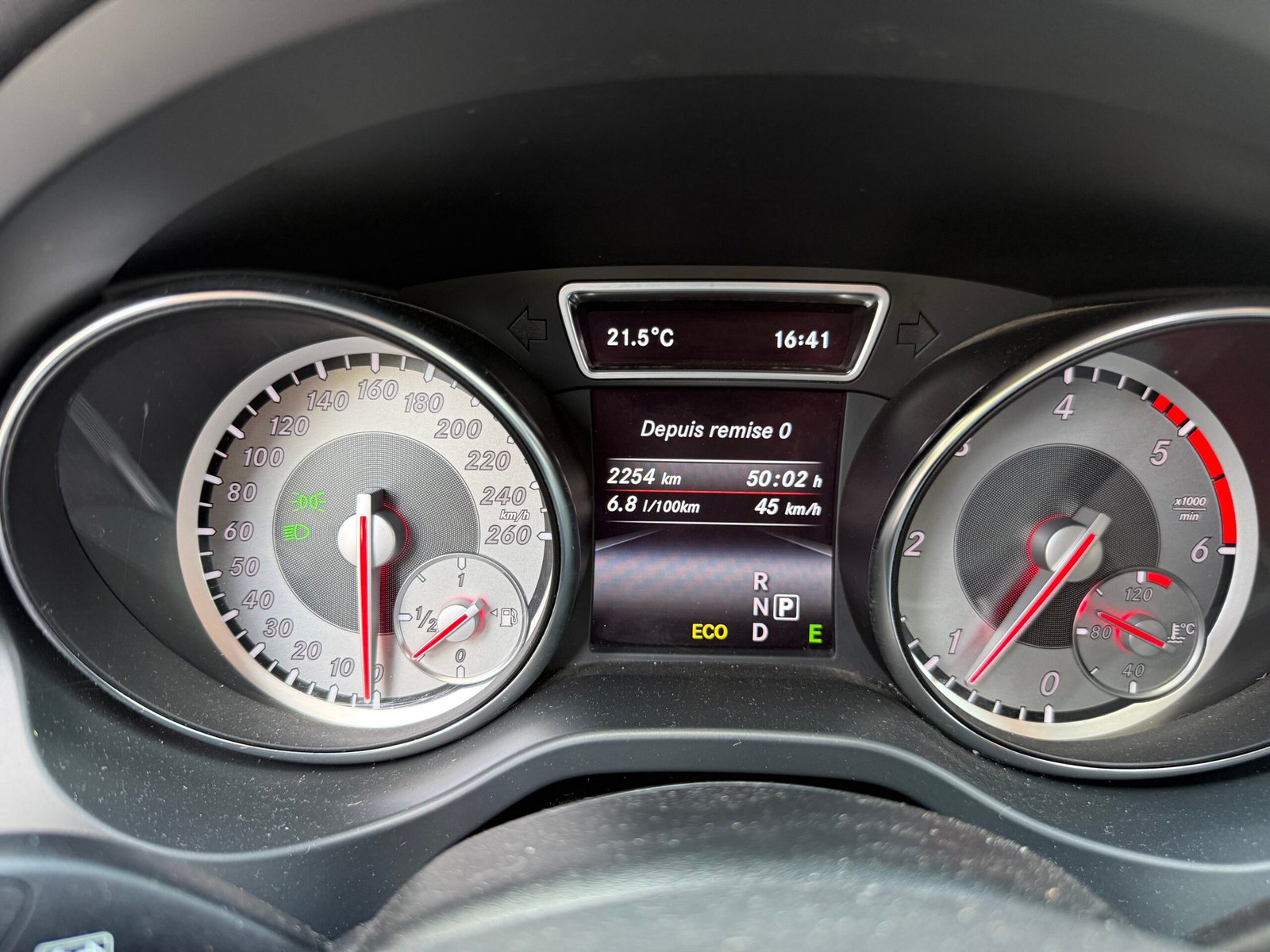 MERCEDES-BENZ Classe GLA 220 2.1 CDi 16V 4MATIC 7G-DCT 170 cv Boîte auto Sensation