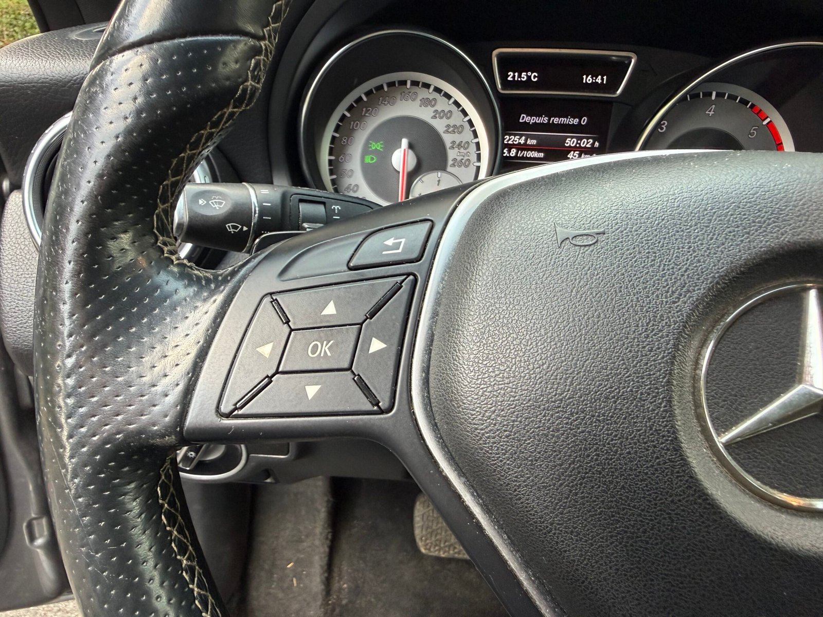 MERCEDES-BENZ Classe GLA 220 2.1 CDi 16V 4MATIC 7G-DCT 170 cv Boîte auto Sensation