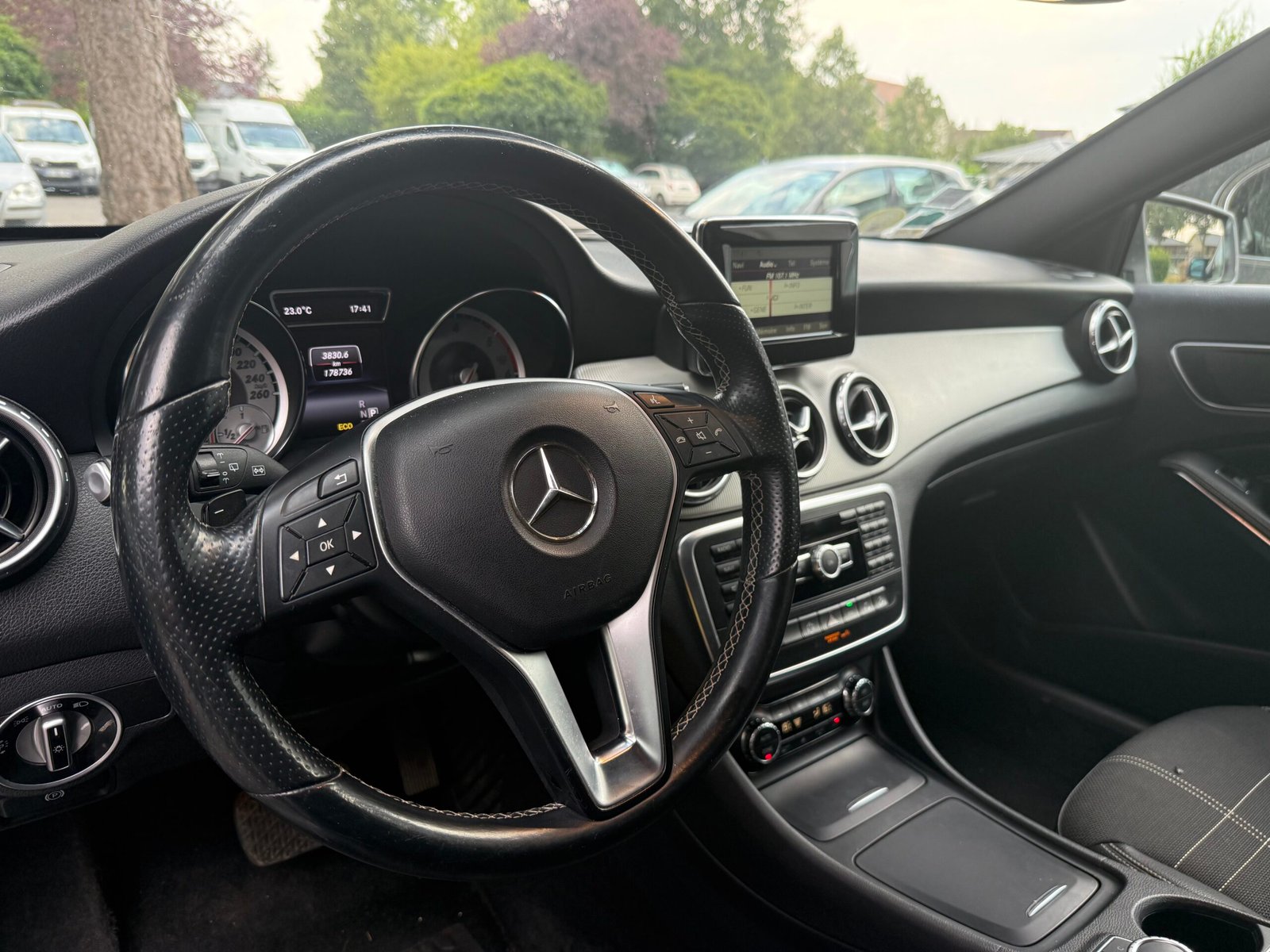 MERCEDES-BENZ Classe GLA 220 2.1 CDi 16V 4MATIC 7G-DCT 170 cv Boîte auto Sensation