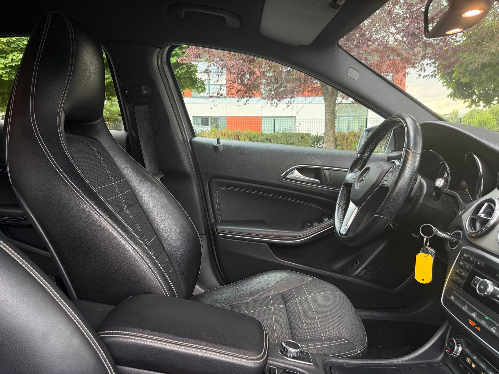 MERCEDES-BENZ Classe GLA 220 2.1 CDi 16V 4MATIC 7G-DCT 170 cv Boîte auto Sensation