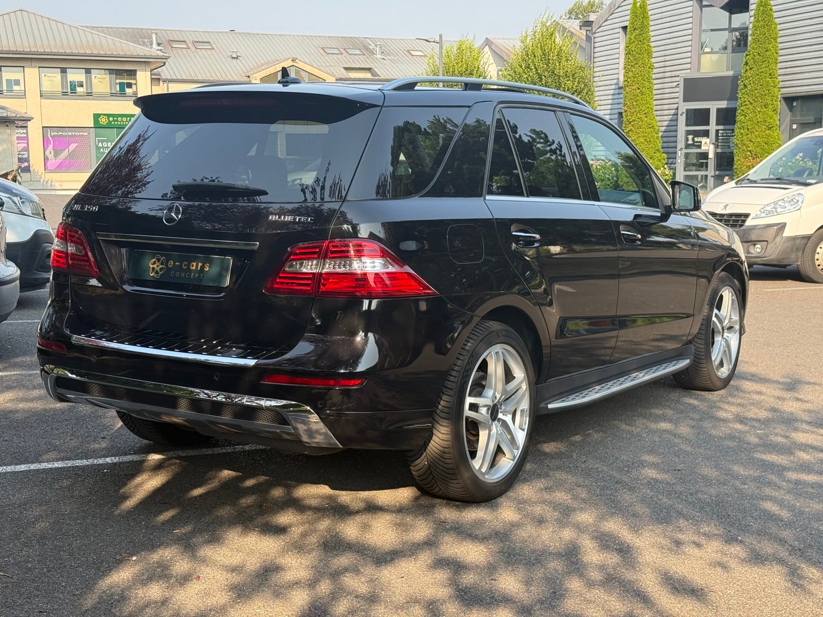 MERCEDES-BENZ Classe ML Fascination AMG 350 3.0 CDI V6 24V DPF BlueTEC 4MATIC 7G-TRONIC+ 258 cv Boîte auto