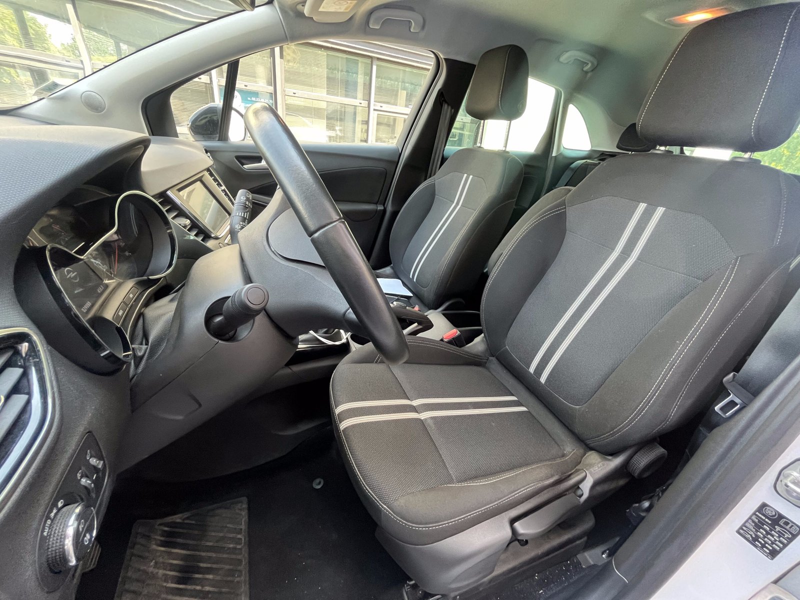 Opel Crossland Élégance — 2023 — 29 000 km — Essence — Manuelle