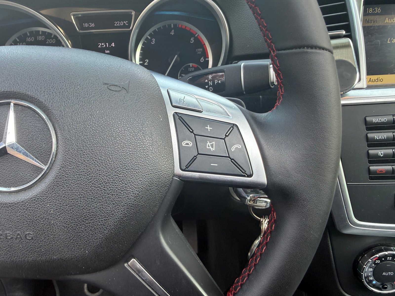 MERCEDES-BENZ Classe ML Fascination AMG 350 3.0 CDI V6 24V DPF BlueTEC 4MATIC 7G-TRONIC+ 258 cv Boîte auto
