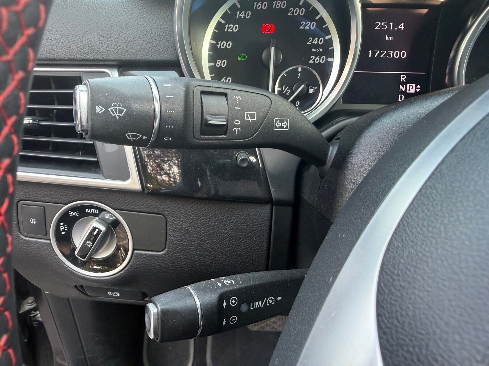 MERCEDES-BENZ Classe ML Fascination AMG 350 3.0 CDI V6 24V DPF BlueTEC 4MATIC 7G-TRONIC+ 258 cv Boîte auto
