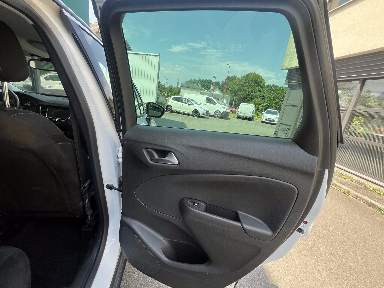 Opel Crossland Élégance — 2023 — 29 000 km — Essence — Manuelle