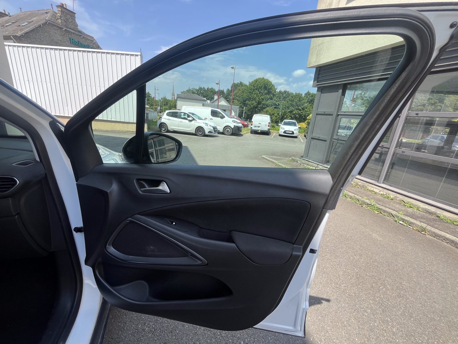 Opel Crossland Élégance — 2023 — 29 000 km — Essence — Manuelle