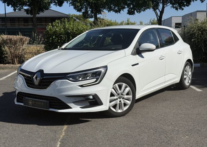 RENAULT Mégane IV Business vendu avec banquette arrière Phase 2 Hatchback 1.5 Blue dCi EDC7 115 cv Boîte auto