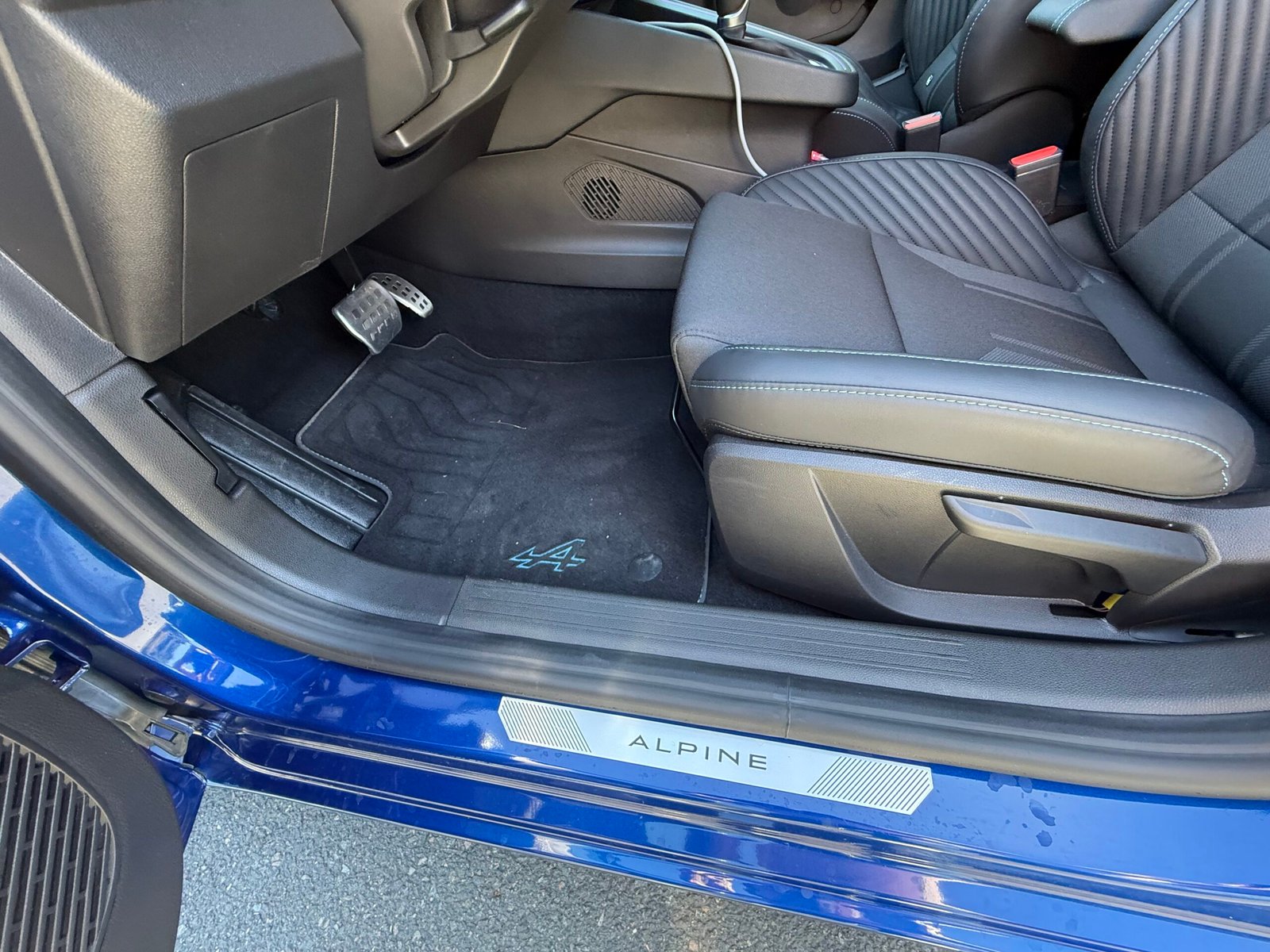 RENAULT Clio V Phase 2 E-TECH 1.6 i 145 Hybrid 94 ch «ESPRIT ALPINE»