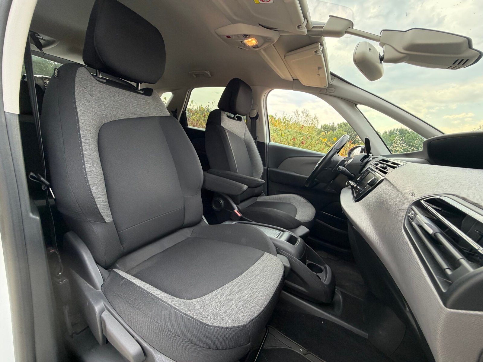 Citroën c4 Picasso 1,5 HDI FEEL boîte automatique