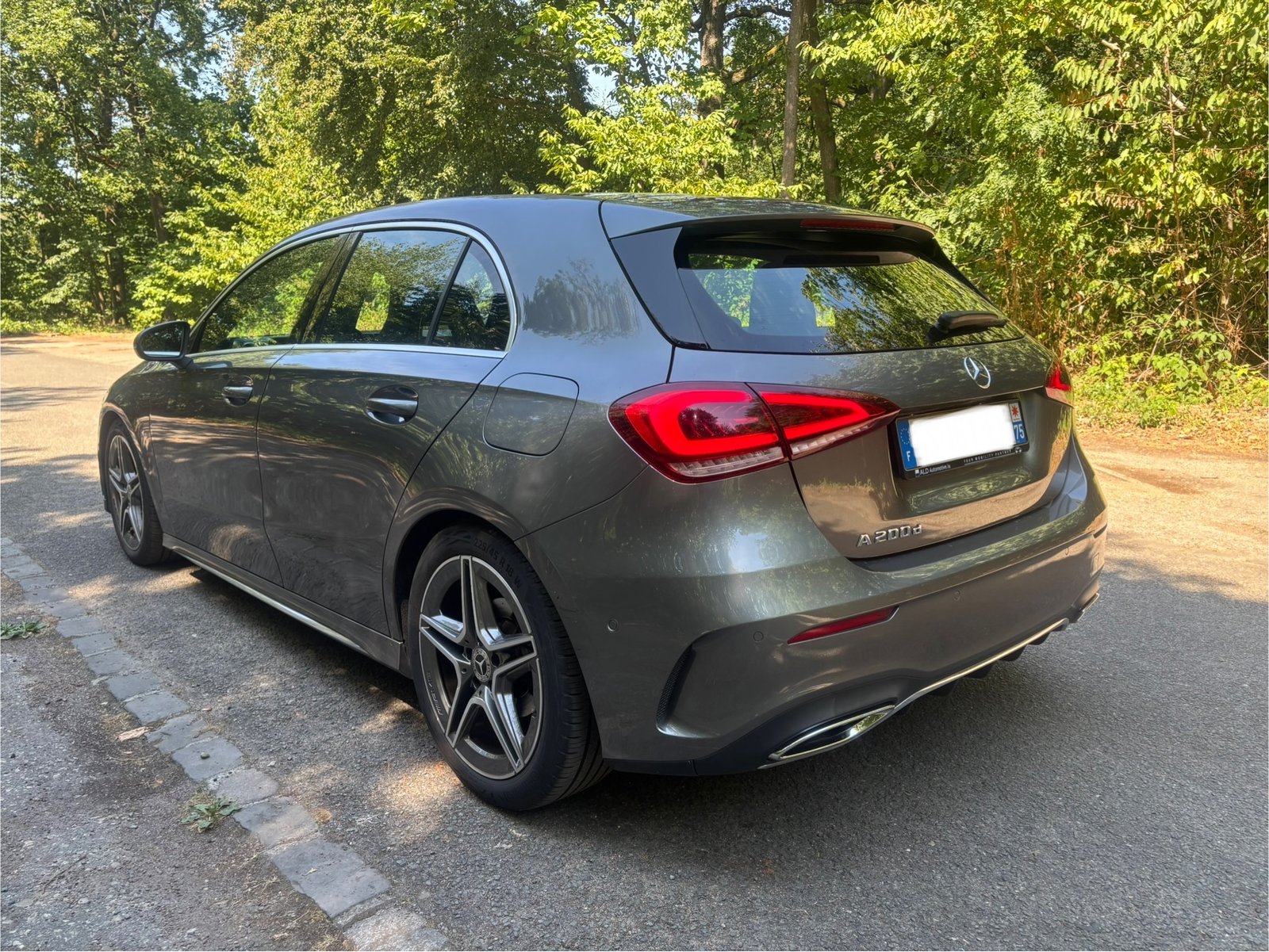 MERCEDES-BENZ Classe A 200d 150 AMG LINE