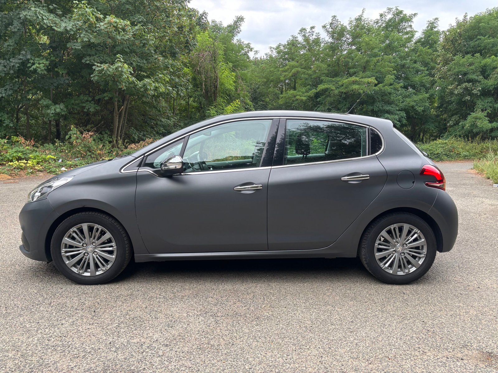 PEUGEOT Phase II 208 1.2 110 cv Allure