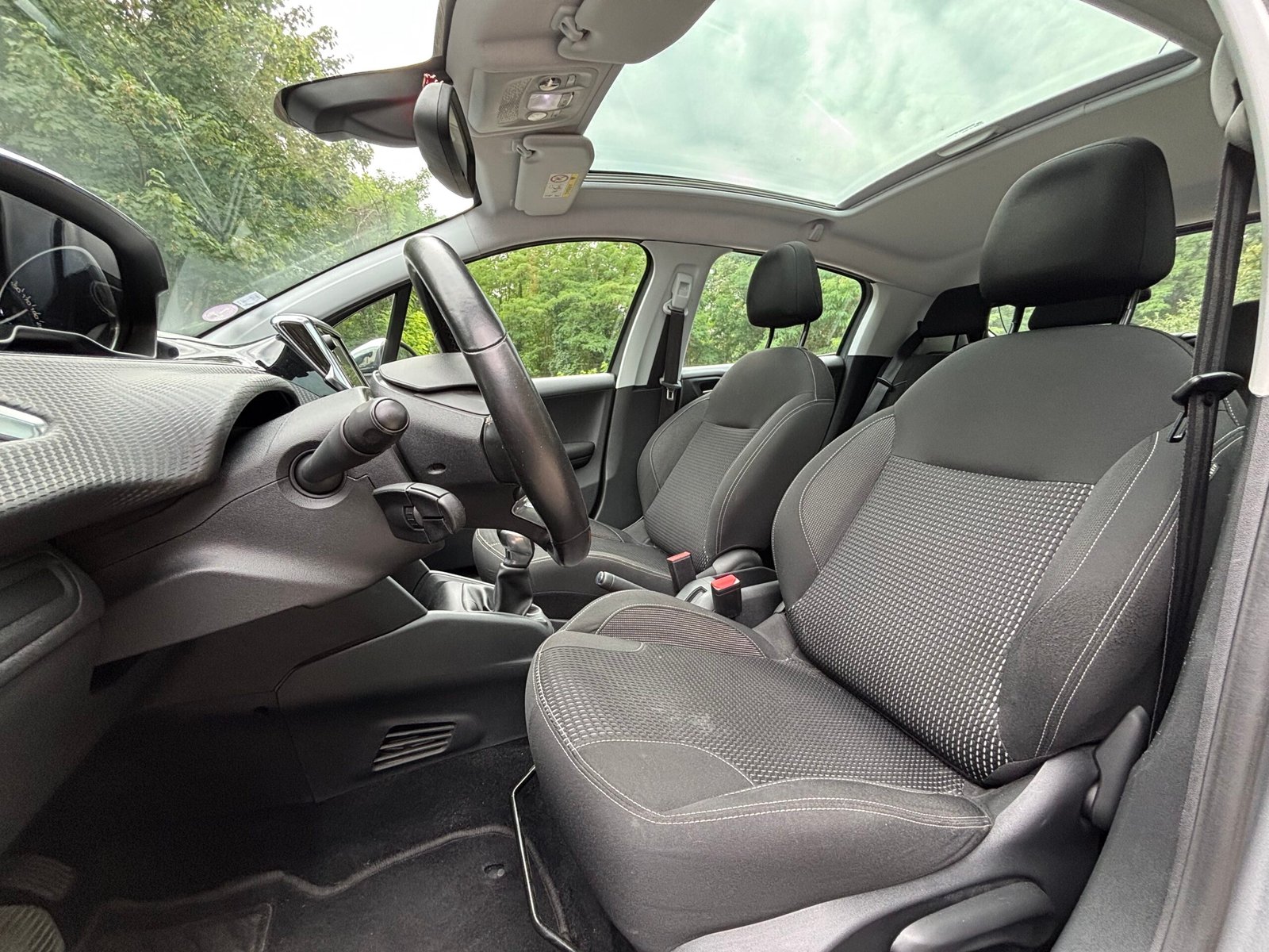 PEUGEOT Phase II 208 1.2 110 cv Allure