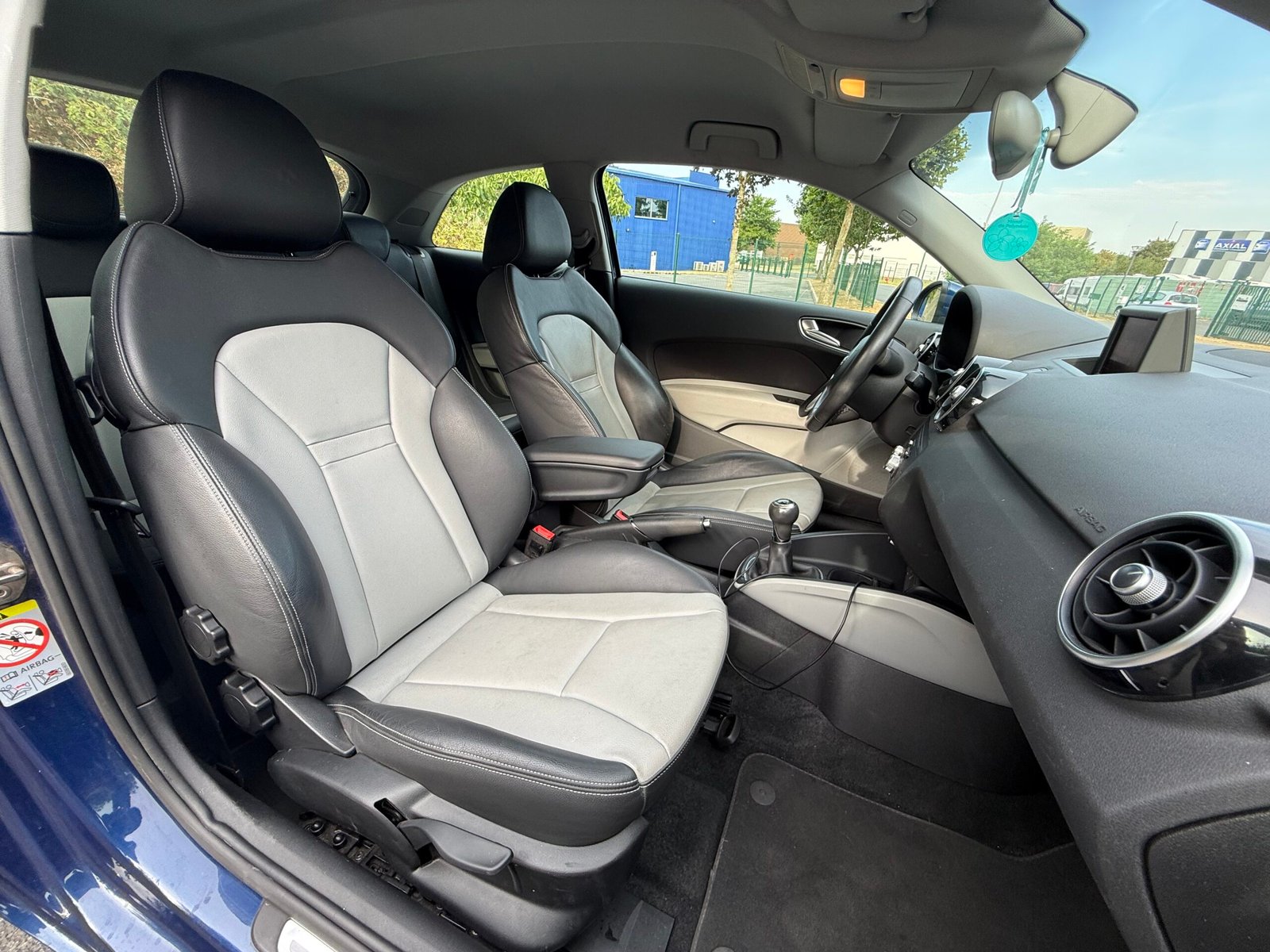 Audi A1 1.6 TDI 90 ch « ATTRACTION »