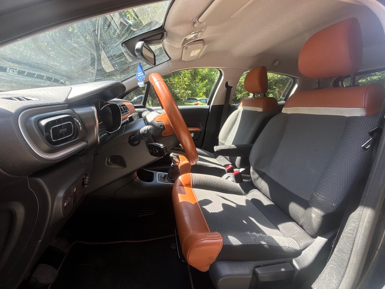 CITROËN C3 III 1.6 BlueHDi 100 SHINE