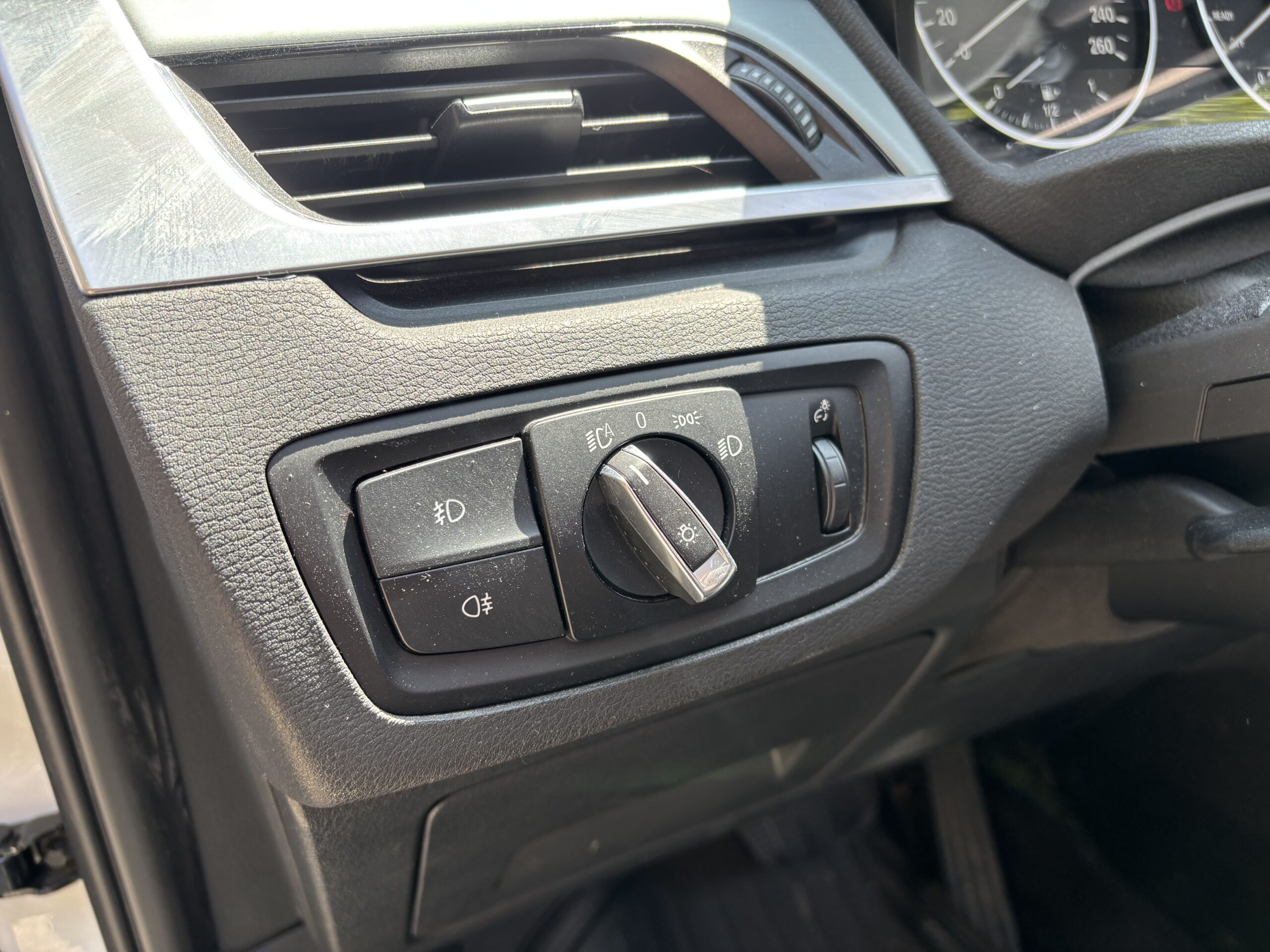 BMW X1 18i sDrive 136 X LINE