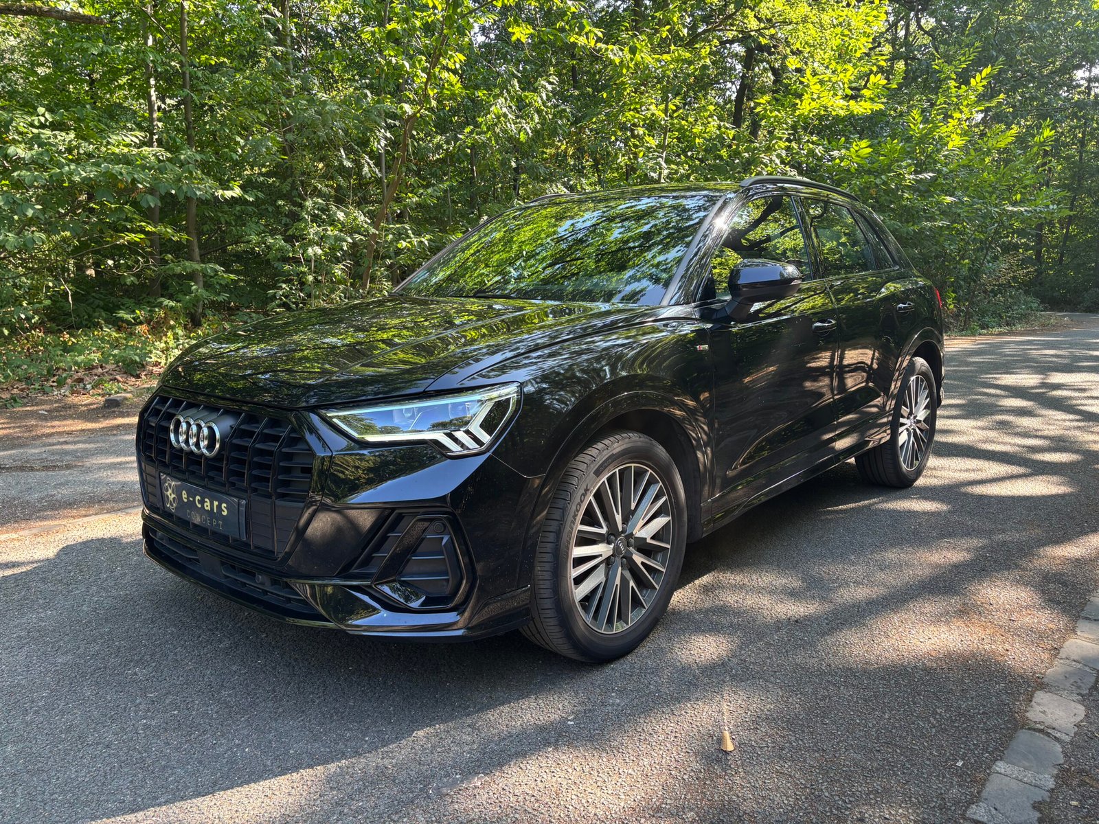 AUDI Q3 40 2.0 TFSI Quattro S Tronic7 190 S-LINE