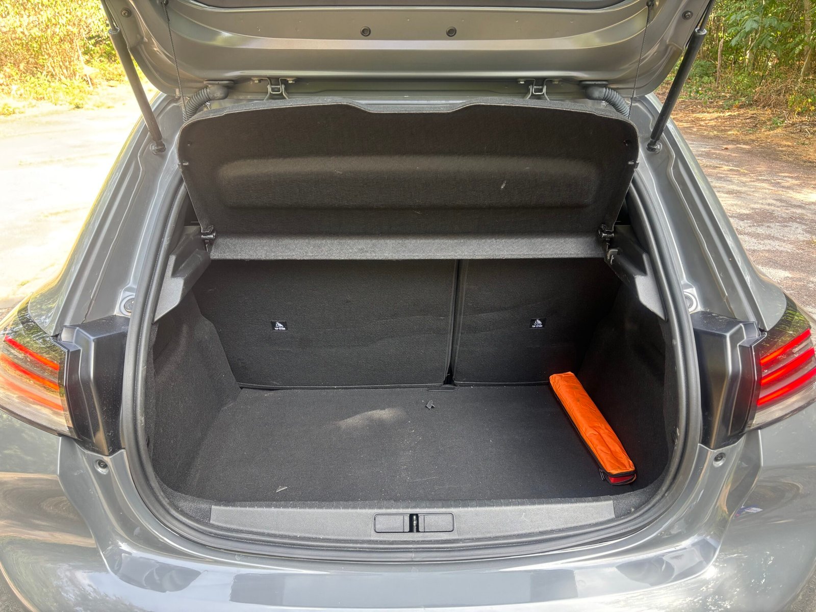 PEUGEOT 208 1.2 Hybrid e-DSC6 110 ALLURE