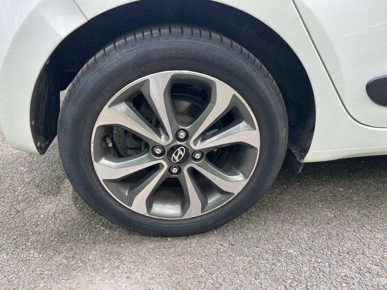 HYUNDAI i10 II 1.2 i 16V 87