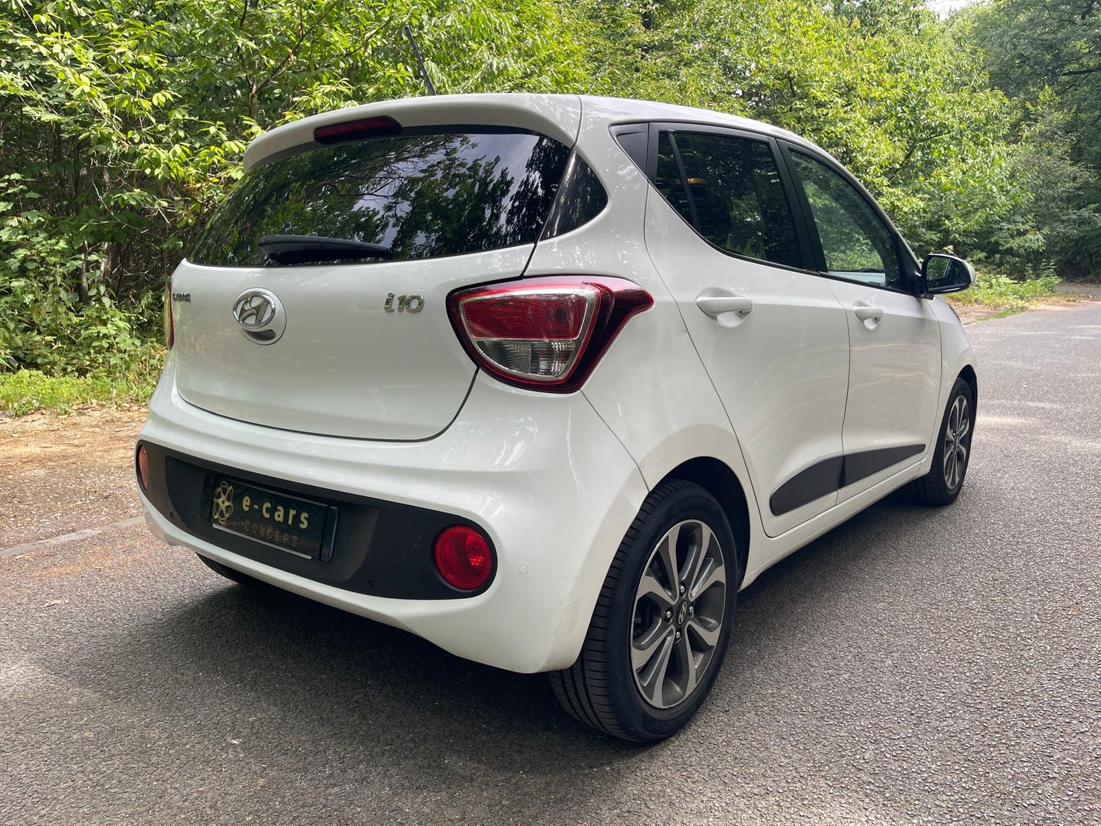 HYUNDAI i10 II 1.2 i 16V 87