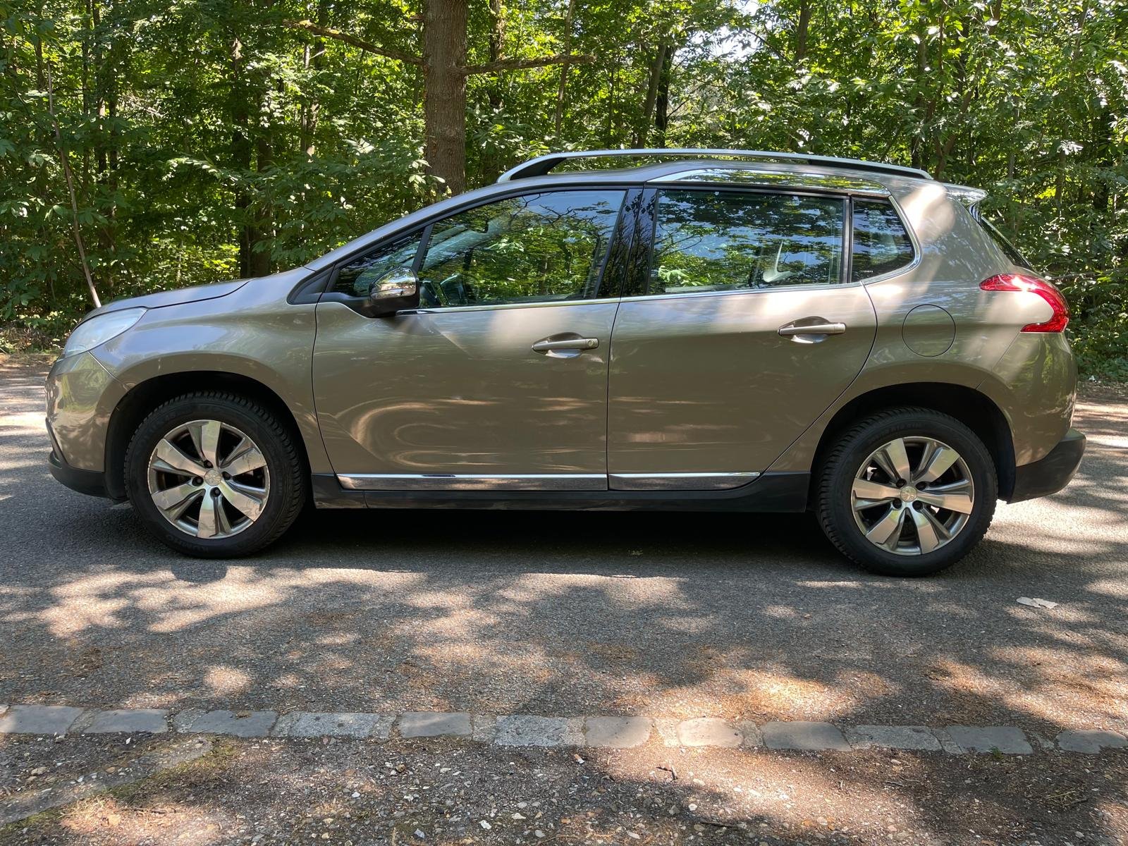 PEUGEOT 2008 1.2 e-VTi 12V S&S 82