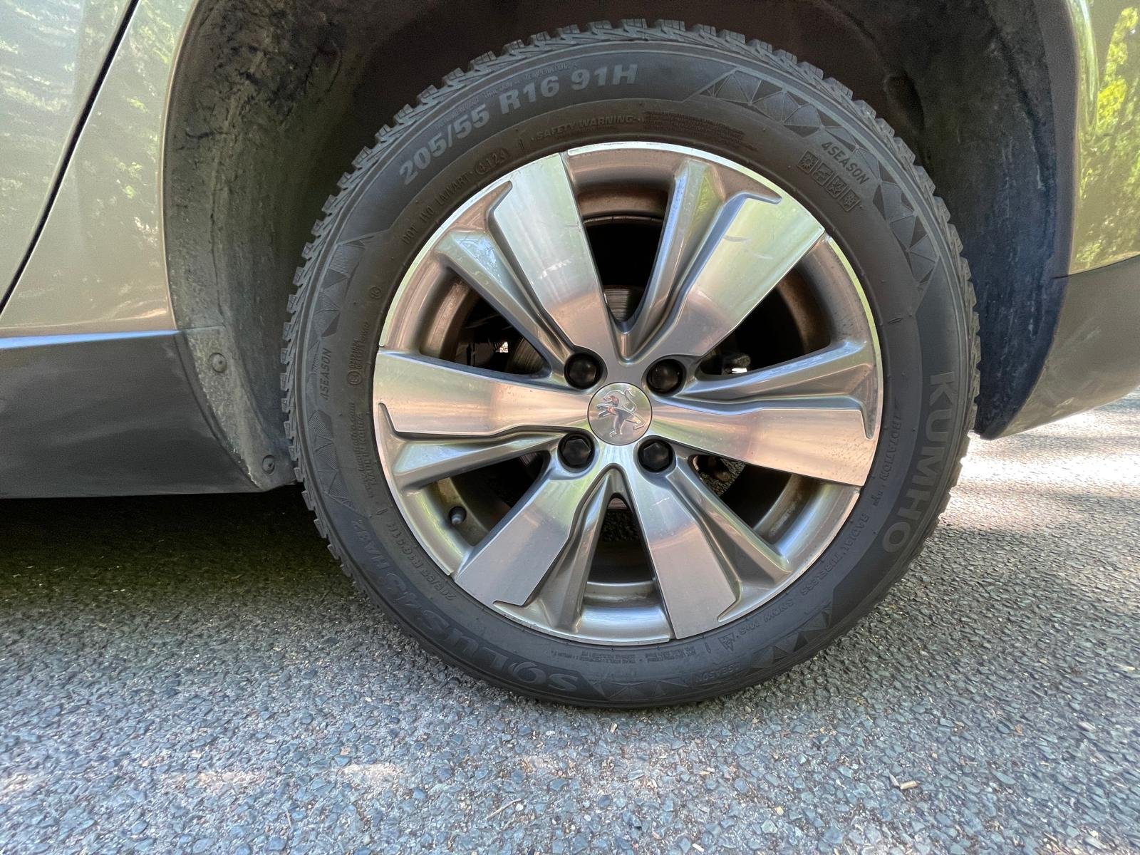 PEUGEOT 2008 1.2 e-VTi 12V S&S 82
