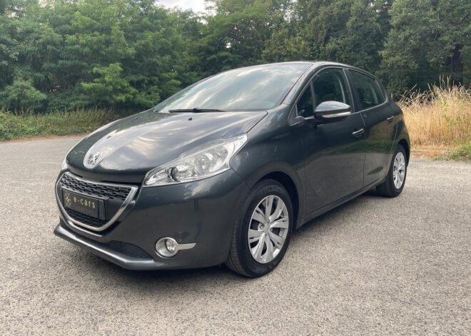 PEUGEOT 208 1.2 VTi 12V 82