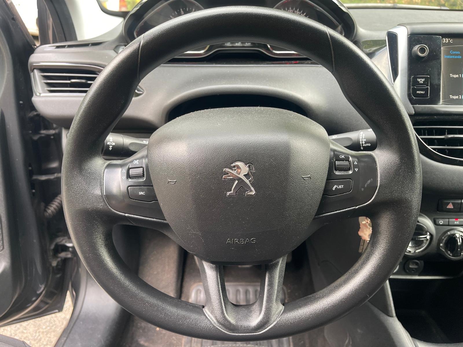 PEUGEOT 208 1.2 VTi 12V 82
