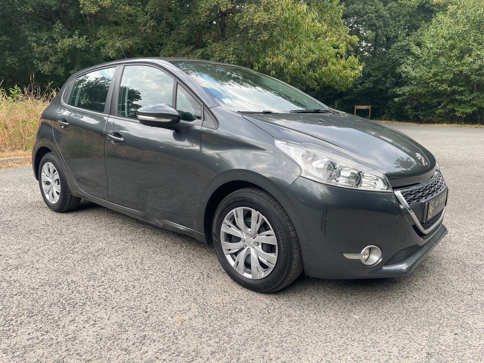 PEUGEOT 208 1.2 VTi 12V 82