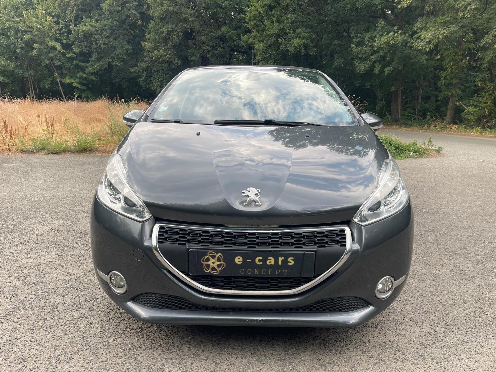 PEUGEOT 208 1.2 VTi 12V 82