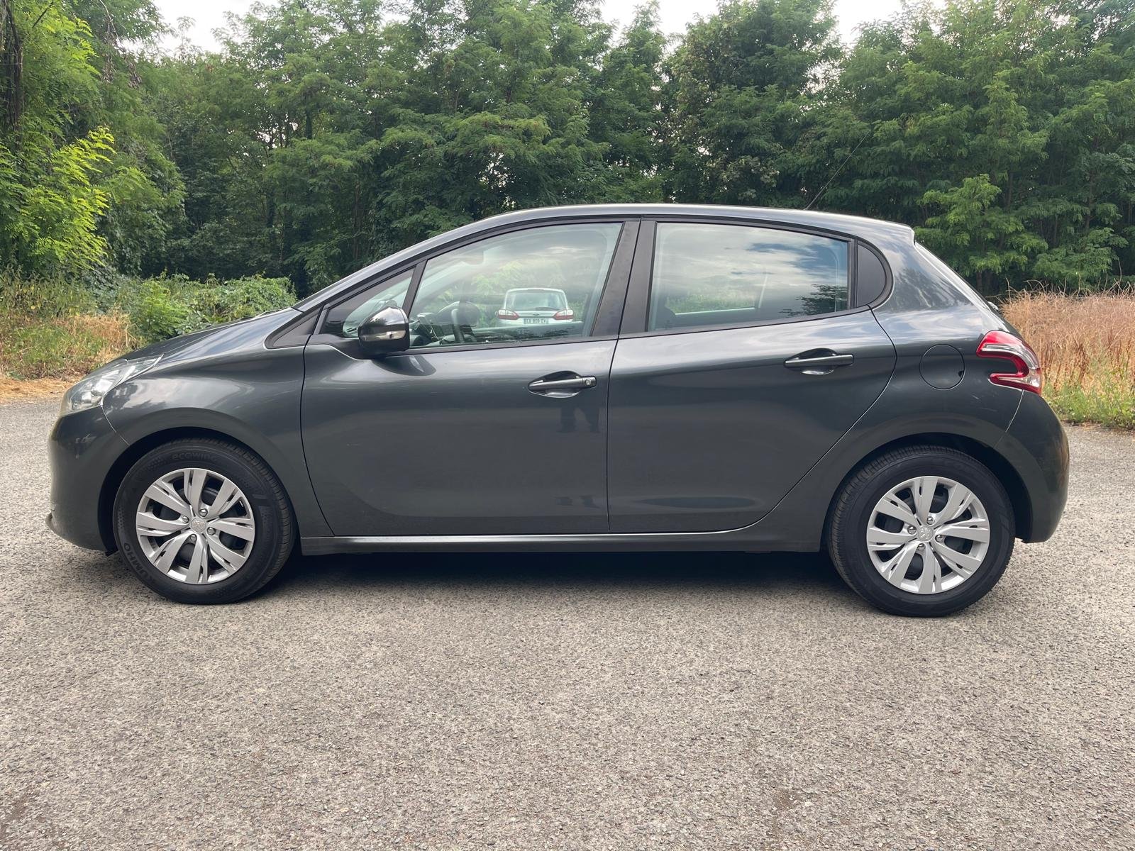 PEUGEOT 208 1.2 VTi 12V 82