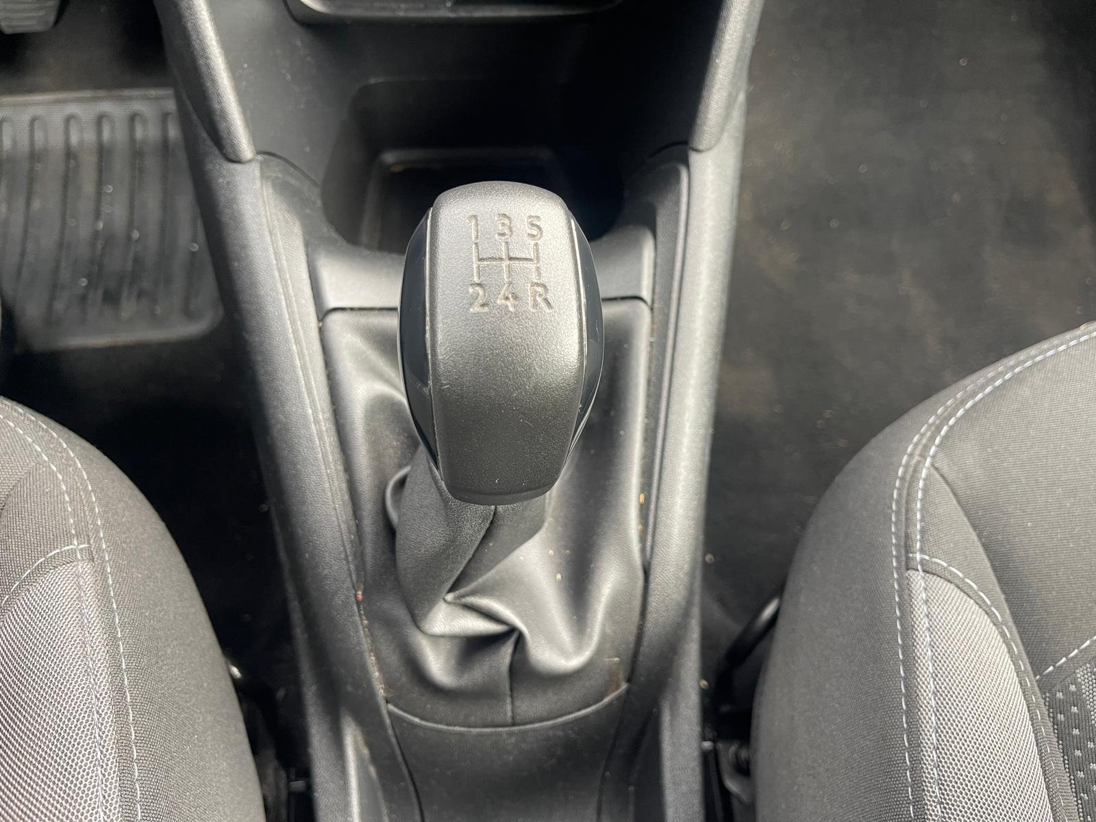 PEUGEOT 208 1.2 VTi 12V 82