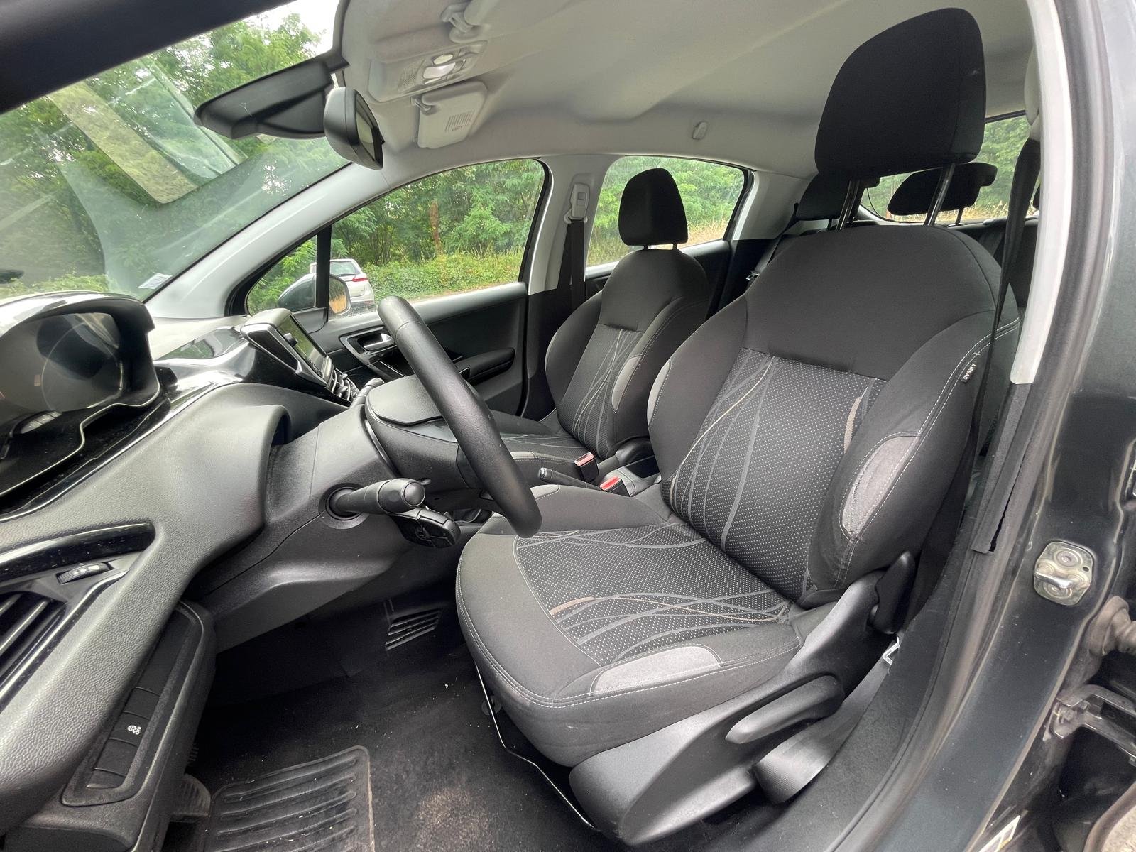 PEUGEOT 208 1.2 VTi 12V 82