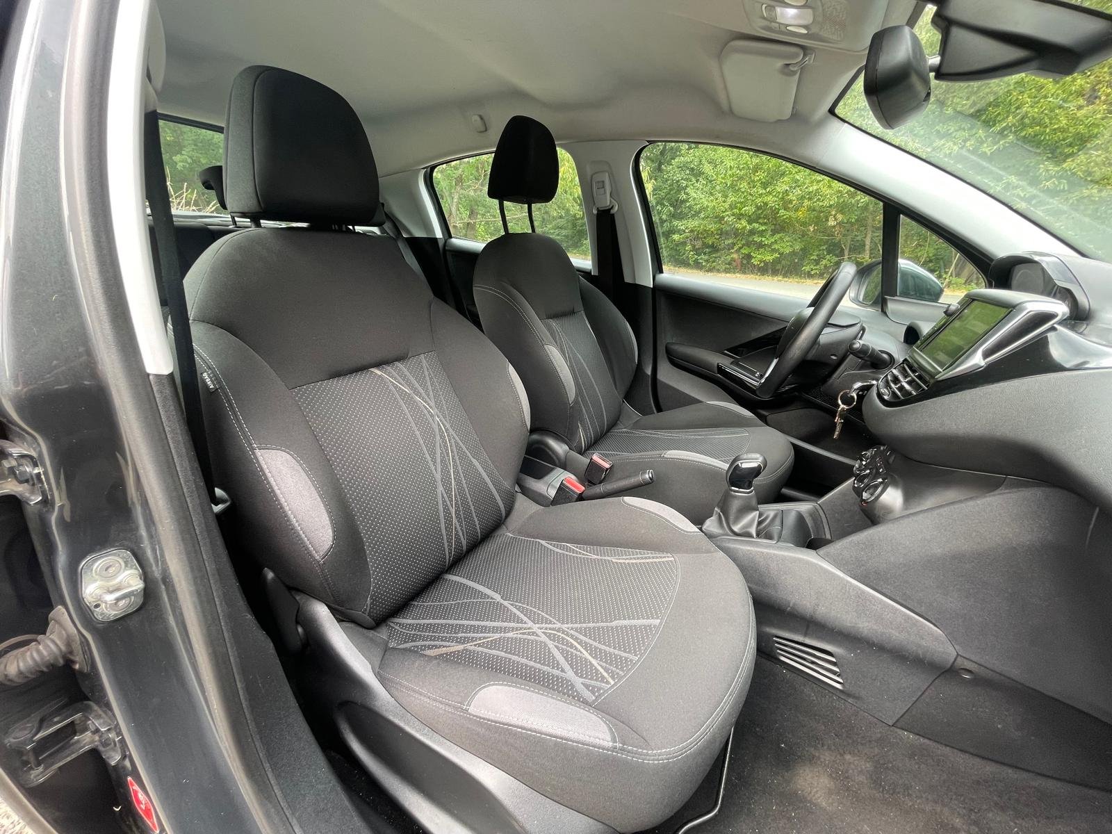 PEUGEOT 208 1.2 VTi 12V 82
